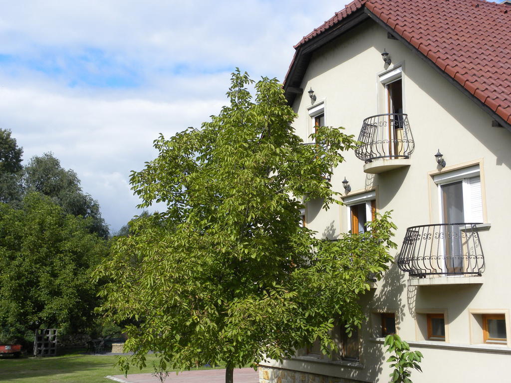 Hotel Mezesvoelgy Vendeghaz Veresegyház Zewnętrze zdjęcie